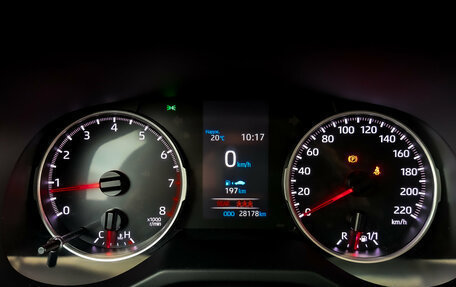 Toyota RAV4, 2021 год, 2 950 000 рублей, 13 фотография