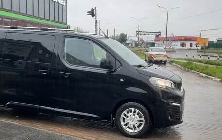 Peugeot Traveller I, 2021 год, 3 000 000 рублей, 4 фотография