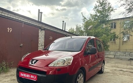 Peugeot Partner II рестайлинг 2, 2009 год, 720 000 рублей, 2 фотография