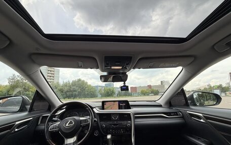 Lexus RX IV рестайлинг, 2018 год, 4 500 000 рублей, 5 фотография
