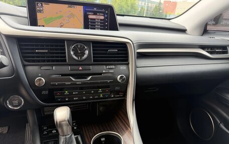 Lexus RX IV рестайлинг, 2018 год, 4 500 000 рублей, 18 фотография