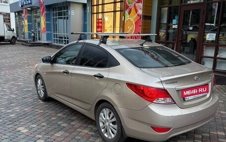 Hyundai Solaris II рестайлинг, 2012 год, 715 000 рублей, 3 фотография