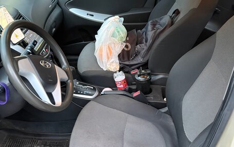 Hyundai Solaris II рестайлинг, 2012 год, 715 000 рублей, 9 фотография
