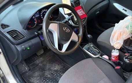Hyundai Solaris II рестайлинг, 2012 год, 715 000 рублей, 7 фотография