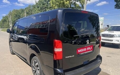 Peugeot Traveller I, 2018 год, 2 200 000 рублей, 2 фотография