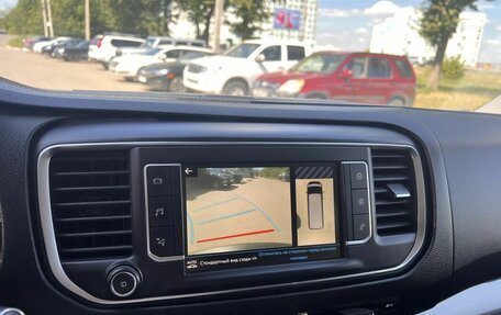 Peugeot Traveller I, 2018 год, 2 200 000 рублей, 13 фотография