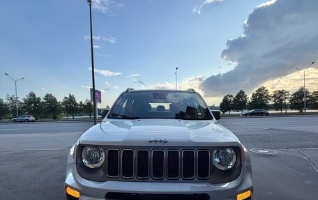 Jeep Renegade I рестайлинг, 2020 год, 2 250 000 рублей, 2 фотография