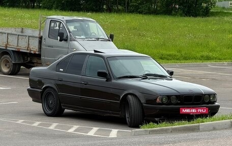 BMW 5 серия, 1989 год, 500 000 рублей, 12 фотография