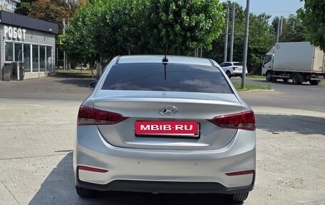 Hyundai Solaris II рестайлинг, 2017 год, 1 370 000 рублей, 5 фотография