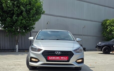 Hyundai Solaris II рестайлинг, 2017 год, 1 370 000 рублей, 2 фотография