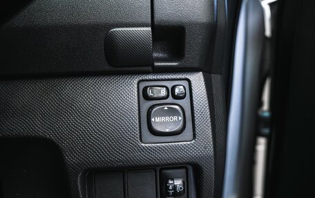 Toyota Ractis I, 2010 год, 769 000 рублей, 16 фотография