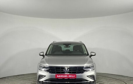Volkswagen Tiguan II, 2021 год, 2 780 000 рублей, 3 фотография