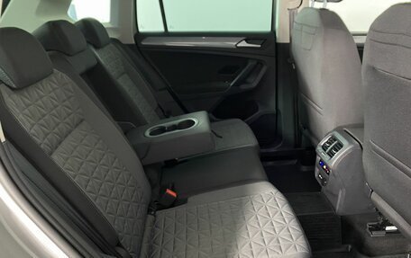 Volkswagen Tiguan II, 2021 год, 2 780 000 рублей, 14 фотография