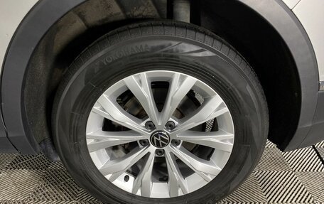 Volkswagen Tiguan II, 2021 год, 2 780 000 рублей, 21 фотография