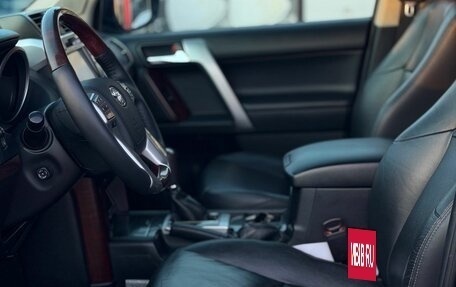 Toyota Land Cruiser Prado 150 рестайлинг 2, 2015 год, 3 475 000 рублей, 14 фотография
