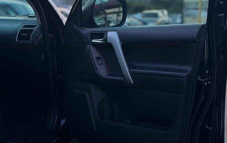 Toyota Land Cruiser Prado 150 рестайлинг 2, 2015 год, 3 475 000 рублей, 25 фотография