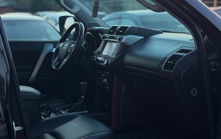 Toyota Land Cruiser Prado 150 рестайлинг 2, 2015 год, 3 475 000 рублей, 24 фотография