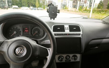 Volkswagen Polo VI (EU Market), 2013 год, 450 000 рублей, 11 фотография