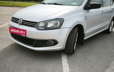 Volkswagen Polo VI (EU Market), 2013 год, 450 000 рублей, 2 фотография