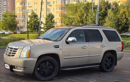 Cadillac Escalade III, 2011 год, 1 990 000 рублей, 15 фотография