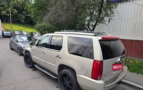 Cadillac Escalade III, 2011 год, 1 990 000 рублей, 8 фотография