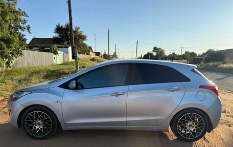 Hyundai i30 II рестайлинг, 2014 год, 900 000 рублей, 10 фотография
