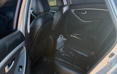 Hyundai i30 II рестайлинг, 2014 год, 900 000 рублей, 21 фотография