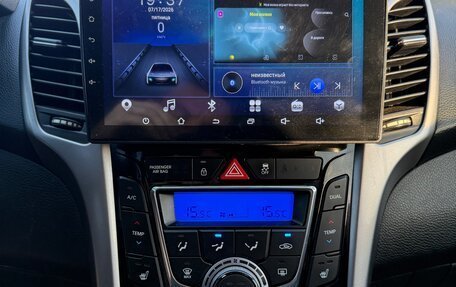 Hyundai i30 II рестайлинг, 2014 год, 900 000 рублей, 24 фотография