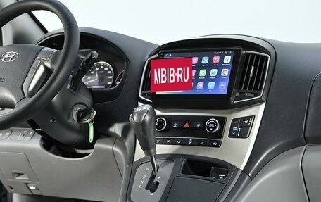 Hyundai Grand Starex Grand Starex I рестайлинг 2, 2018 год, 2 695 000 рублей, 9 фотография