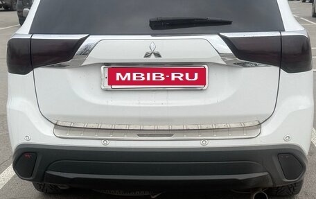 Mitsubishi Outlander III рестайлинг 3, 2018 год, 2 321 000 рублей, 4 фотография