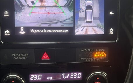 Mitsubishi Outlander III рестайлинг 3, 2018 год, 2 321 000 рублей, 12 фотография
