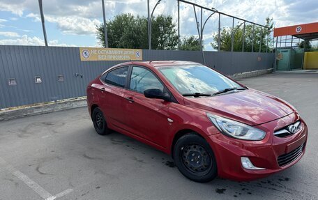 Hyundai Solaris II рестайлинг, 2013 год, 840 000 рублей, 5 фотография