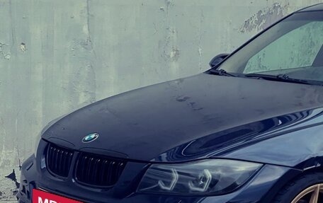 BMW 3 серия, 2005 год, 1 200 000 рублей, 3 фотография