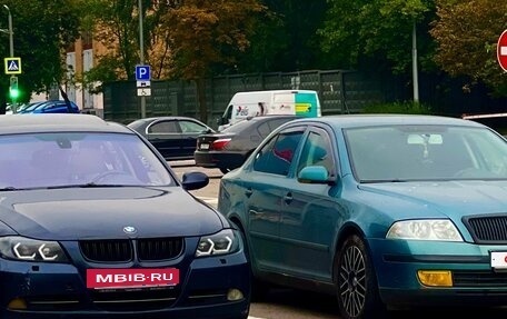 BMW 3 серия, 2005 год, 1 200 000 рублей, 13 фотография