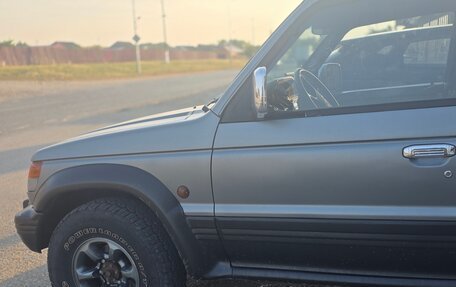 Mitsubishi Pajero III рестайлинг, 1995 год, 970 000 рублей, 2 фотография