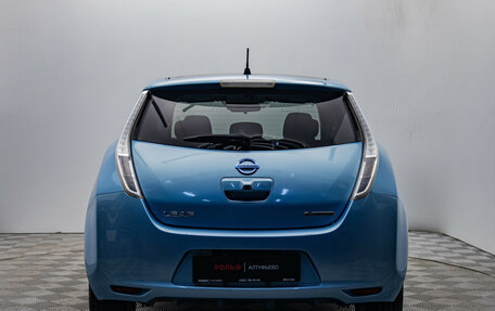 Nissan Leaf I, 2016 год, 895 000 рублей, 5 фотография