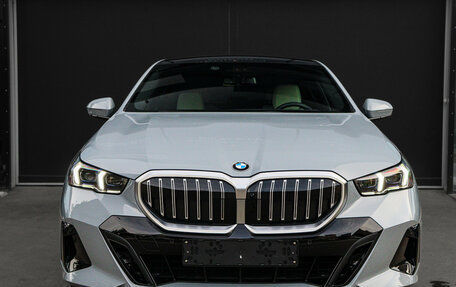 BMW 5 серия, 2024 год, 6 650 000 рублей, 21 фотография