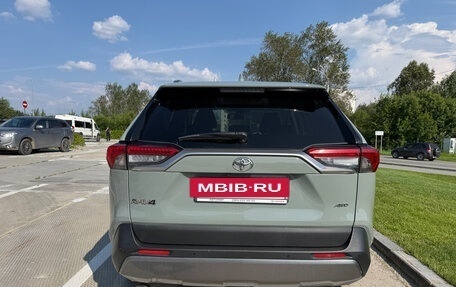 Toyota RAV4, 2020 год, 4 000 000 рублей, 7 фотография
