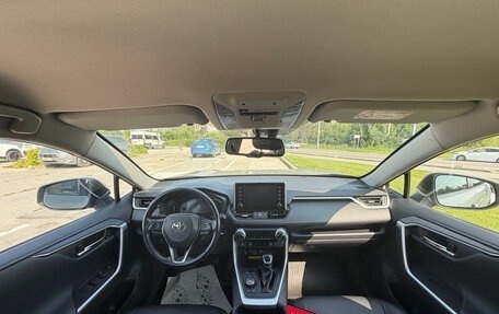 Toyota RAV4, 2020 год, 4 000 000 рублей, 8 фотография
