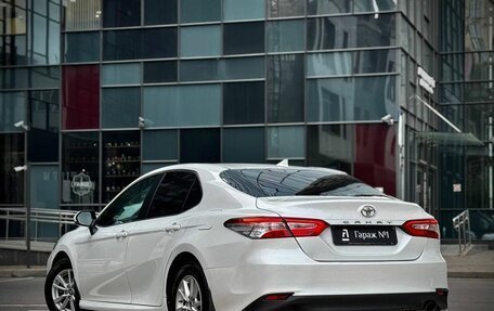 Toyota Camry, 2021 год, 2 275 000 рублей, 3 фотография