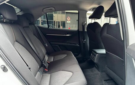 Toyota Camry, 2021 год, 2 275 000 рублей, 9 фотография