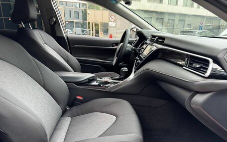 Toyota Camry, 2021 год, 2 275 000 рублей, 8 фотография