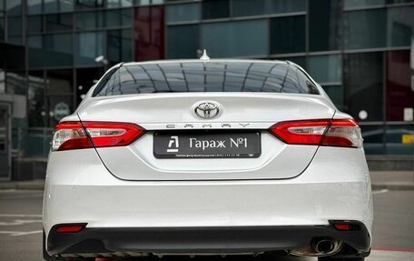 Toyota Camry, 2021 год, 2 275 000 рублей, 4 фотография