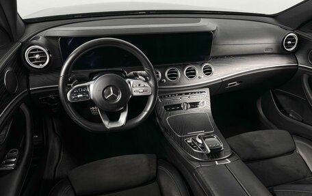 Mercedes-Benz E-Класс, 2019 год, 2 997 300 рублей, 6 фотография