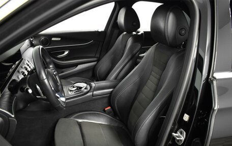 Mercedes-Benz E-Класс, 2019 год, 2 997 300 рублей, 10 фотография