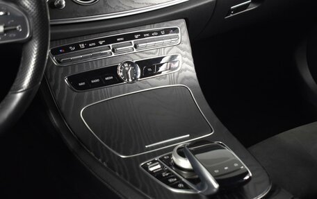 Mercedes-Benz E-Класс, 2019 год, 2 997 300 рублей, 19 фотография