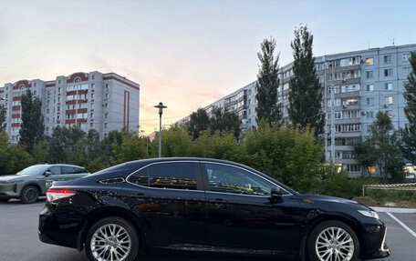 Toyota Camry, 2021 год, 2 740 000 рублей, 4 фотография