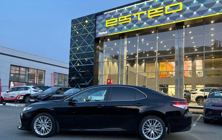 Toyota Camry, 2021 год, 2 740 000 рублей, 8 фотография