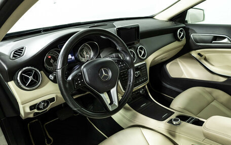 Mercedes-Benz GLA, 2015 год, 1 899 585 рублей, 12 фотография