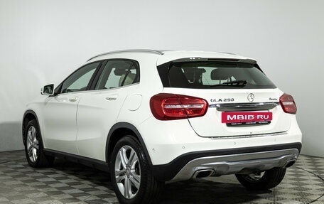 Mercedes-Benz GLA, 2015 год, 1 899 585 рублей, 8 фотография